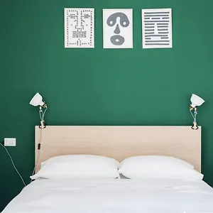 minimal-and-charming-studio-in-isola-district.it-lombardy.com/